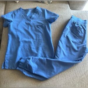 Mandalas Women’s Ceil Blue Scrub Set